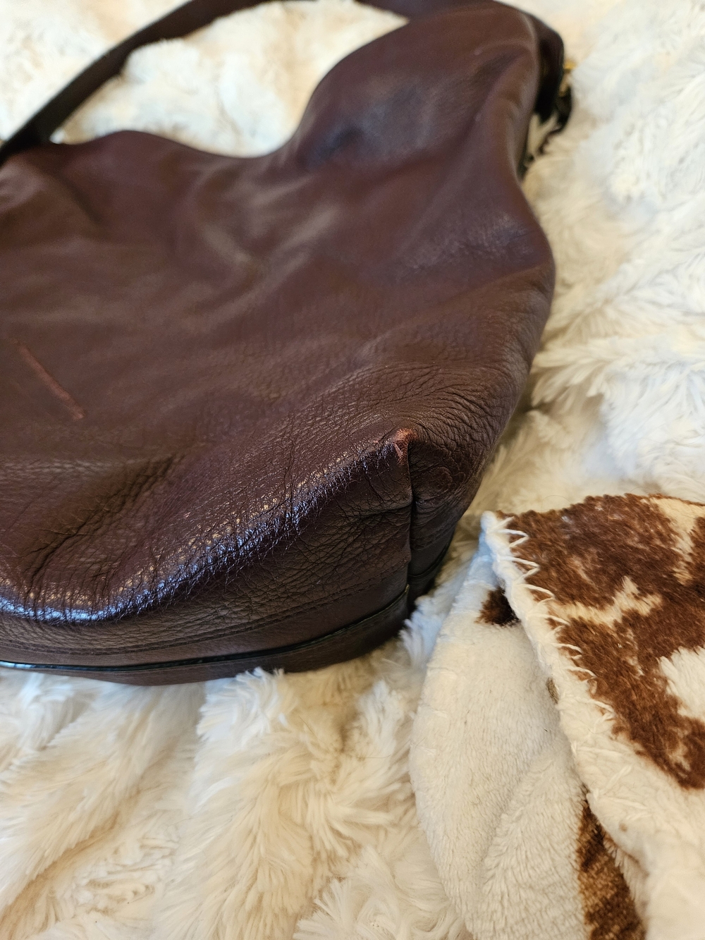 Fossil☆Leather Hobo Bag in Deep Burgundy - Picture 8 of 13